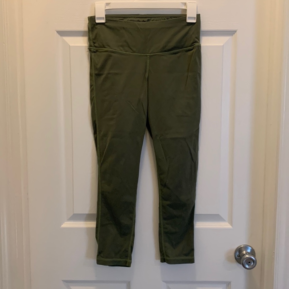 XS Cropped Leggings, light olive green